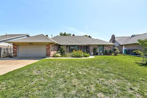 13036 Burlingame Ave, Oklahoma City, OK 73120