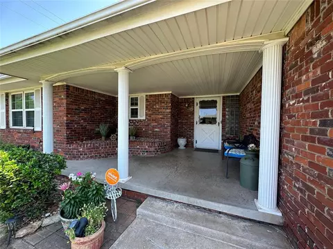 800 SW 39th St, Oklahoma City, OK 73109