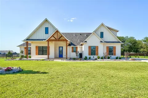 10000 Woodland Way, Edmond, OK 73025