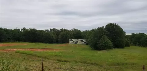 20683 Southern Trails Rd, Tecumseh, OK 74873 photo 2