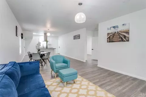 615 E Gray St, Norman, OK 73071 photo 8