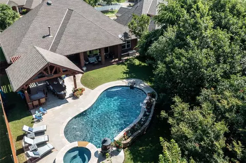 416 War Eagle Ln, Yukon, OK 73099 photo 1