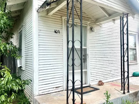 409 S 3rd St, Chickasha, OK 73018
