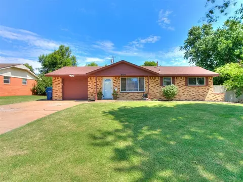504 Amity Ln, El Reno, OK 73036