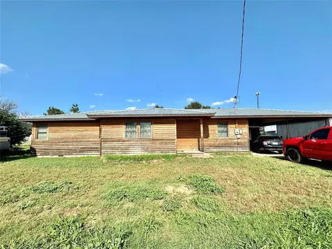 910 Stonehocker Ave, Blair, OK 73526