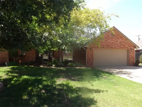 2821 Learly Ln, Altus, OK 73521 photo 3