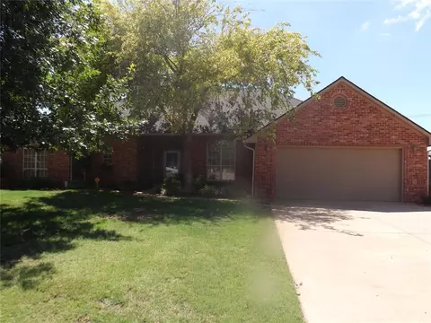 2821 Learly Ln, Altus, OK 73521