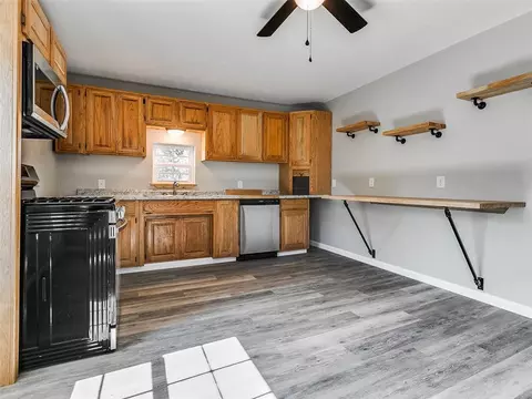 211 E 2nd St, Stroud, OK 74079 photo 17