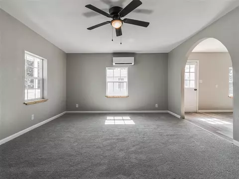 211 E 2nd St, Stroud, OK 74079 photo 7