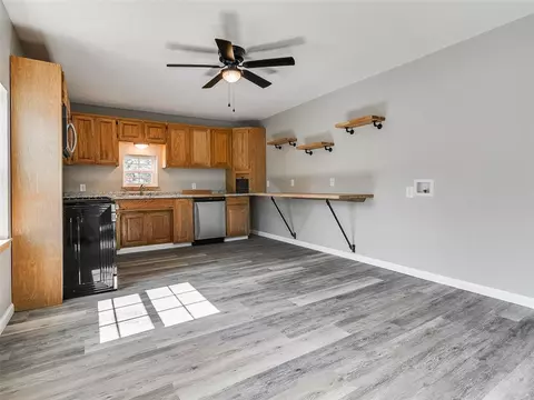211 E 2nd St, Stroud, OK 74079 photo 14