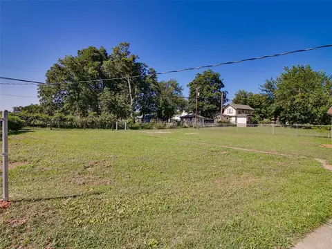 211 E 2nd St, Stroud, OK 74079 photo 32