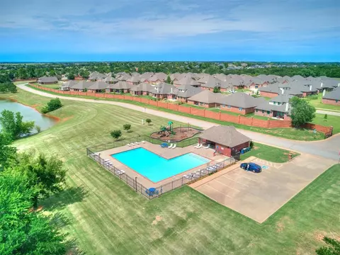 4933 Champlain Pl, Edmond, OK 73025 photo 49