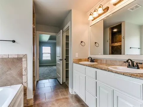 4933 Champlain Pl, Edmond, OK 73025 photo 28