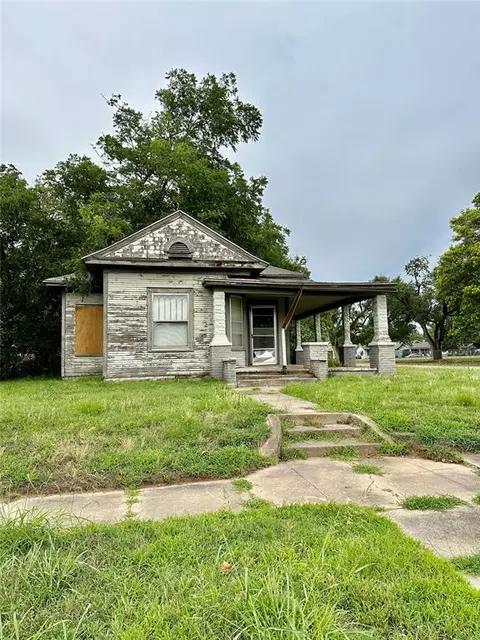 624 N Aydelotte Ave, Shawnee, OK 74801