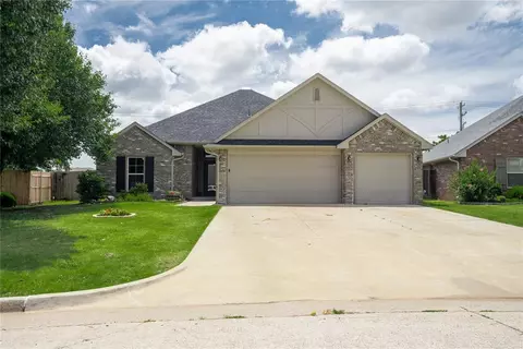 9805 Rockwell Ter, Oklahoma City, OK 73162