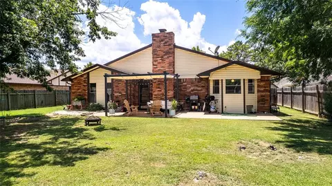 702 Fieldcrest Dr, Duncan, OK 73533 photo 3