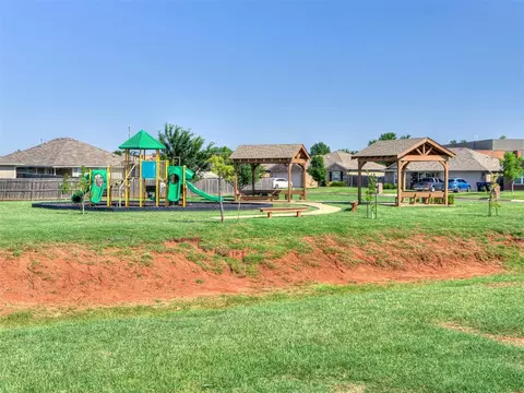 9636 Ella Ln, Moore, OK 73160 photo 37