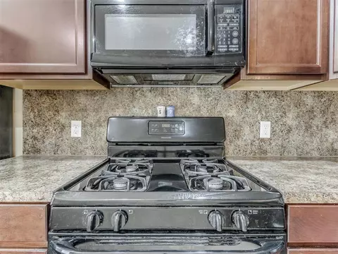 9636 Ella Ln, Moore, OK 73160 photo 14