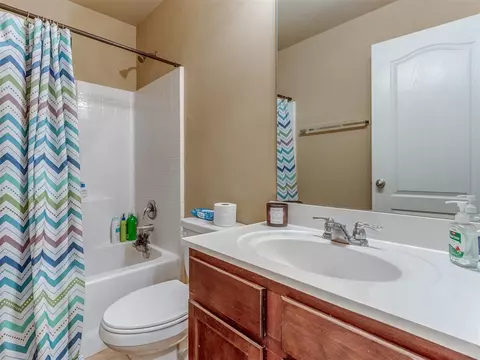 9636 Ella Ln, Moore, OK 73160 photo 32