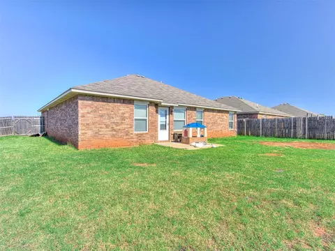 9636 Ella Ln, Moore, OK 73160 photo 35