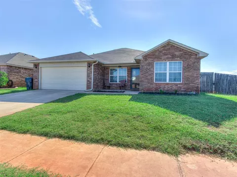 9636 Ella Ln, Moore, OK 73160 photo 3
