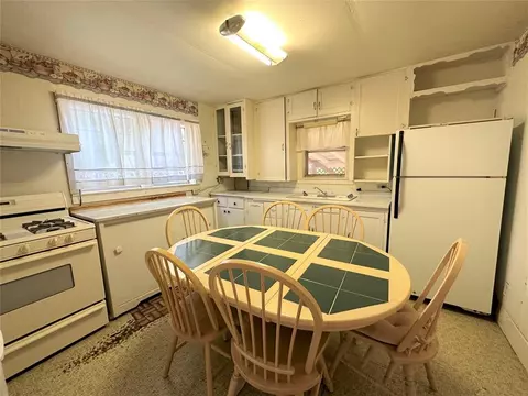 305 E Rosser Ave, Tipton, OK 73570 photo 7