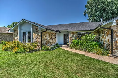 10117 Long Meadow Rd, Oklahoma City, OK 73162