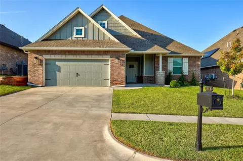 816 NW 192nd Ter, Edmond, OK 73012