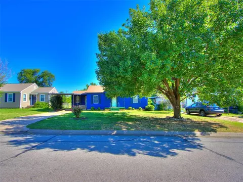 517 E Northrup Dr, Midwest City, OK 73110