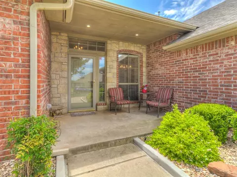 2624 SE 5th St, Moore, OK 73160 photo 5