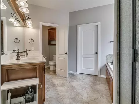 2624 SE 5th St, Moore, OK 73160 photo 24