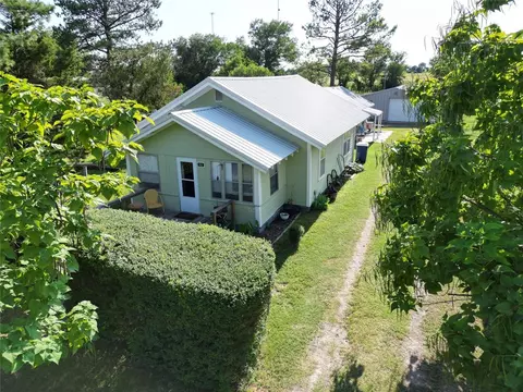 522 N Wewoka St, Wetumka, OK 74883