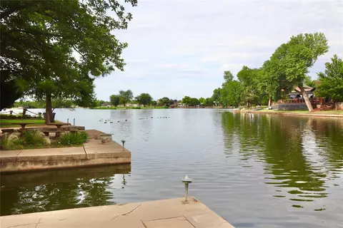 10604 Admiral Dr, Oklahoma City, OK 73162