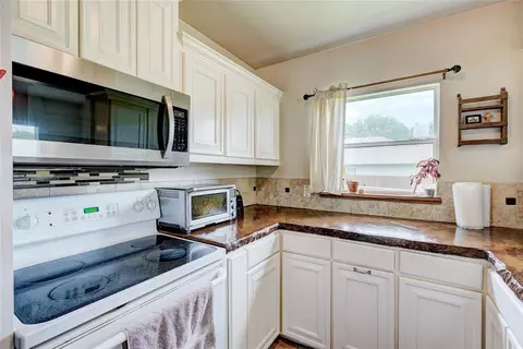 720 E Grant Ave, Guthrie, OK 73044 photo 9