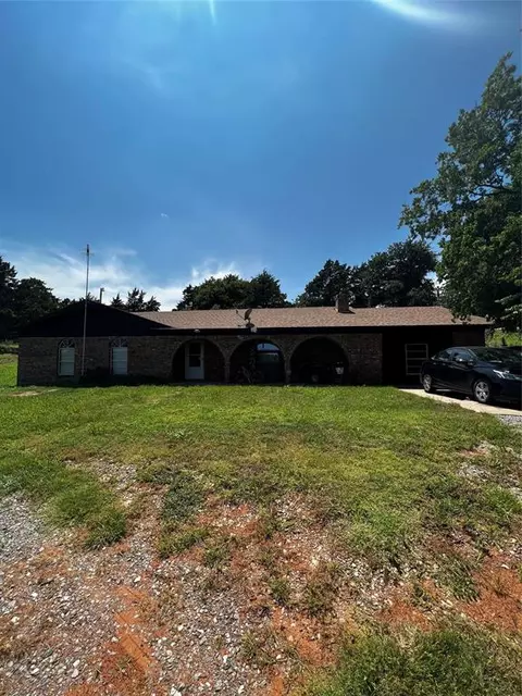 30168 N County Street 2590 St, Fort Cobb, OK 73038