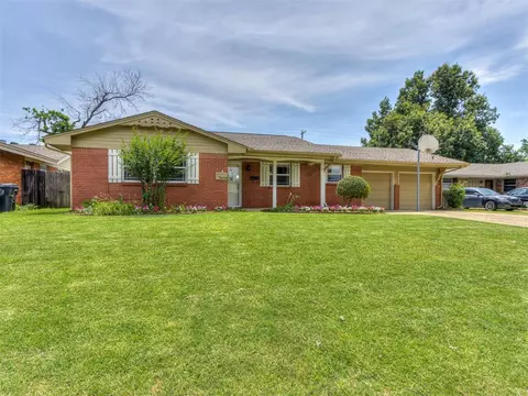 7608 NW 24th St, Bethany, OK 73008