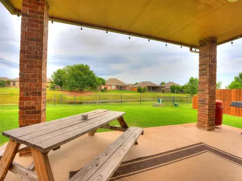 1114 Jacob Dr, Moore, OK 73160 photo 41