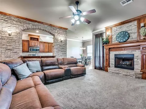 1114 Jacob Dr, Moore, OK 73160 photo 8