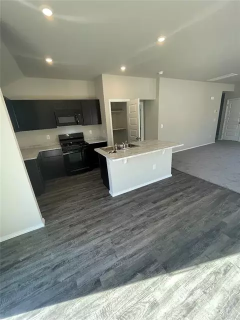 3224 Adelyn Ter, Yukon, OK 73099 photo 3