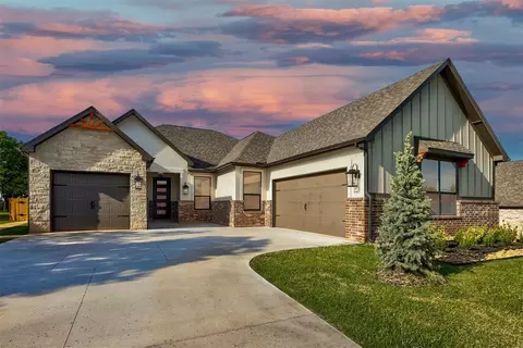 2272 Jackson Ln, Blanchard, OK 73010