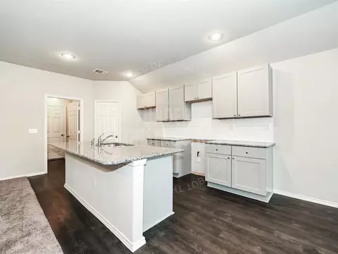 9508 Laredo Ln, Yukon, OK 73099 photo 12