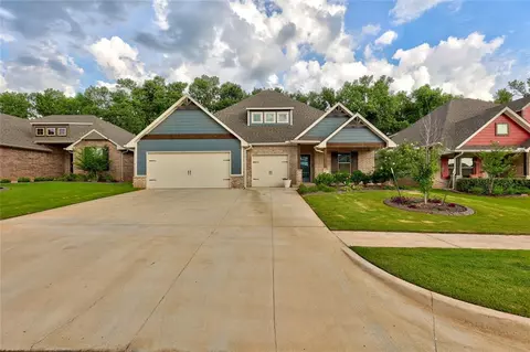 520 Side Track Dr, Yukon, OK 73099 photo 2