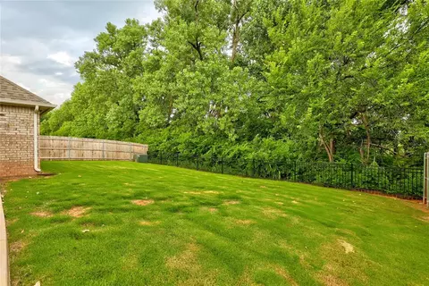 520 Side Track Dr, Yukon, OK 73099 photo 45