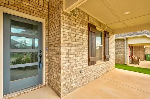 520 Side Track Dr, Yukon, OK 73099 photo 4