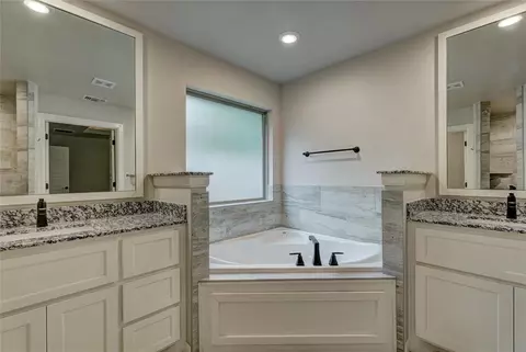 520 Side Track Dr, Yukon, OK 73099 photo 24