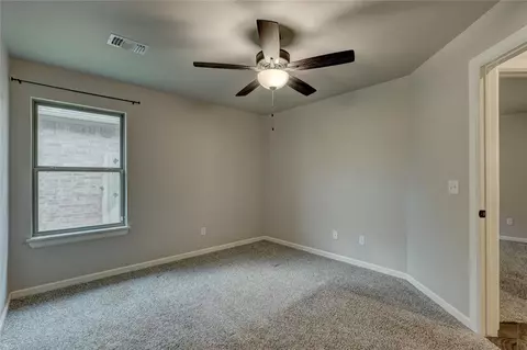 520 Side Track Dr, Yukon, OK 73099 photo 31