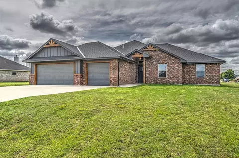 3733 Ruby Rdg NE, Piedmont, OK 73078