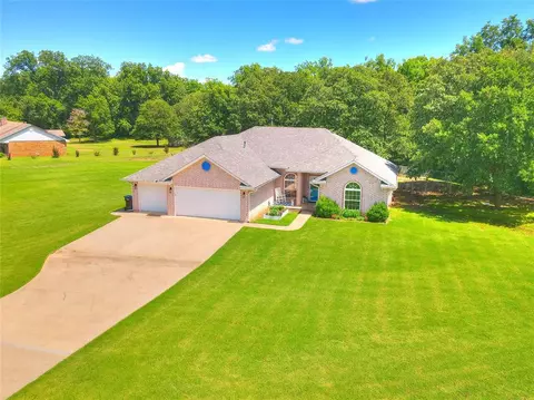 21 Northwood Dr, Shawnee, OK 74804