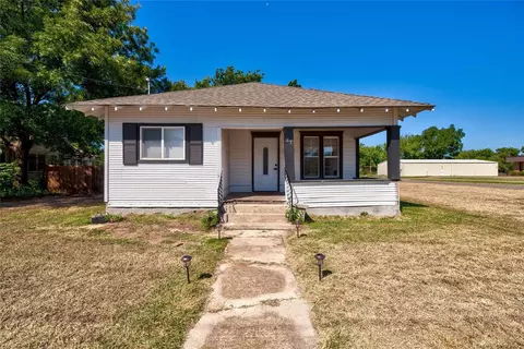 27 N 14th St, Duncan, OK 73533