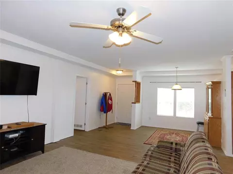 745 S Dobbs Rd, Harrah, OK 73045 photo 5